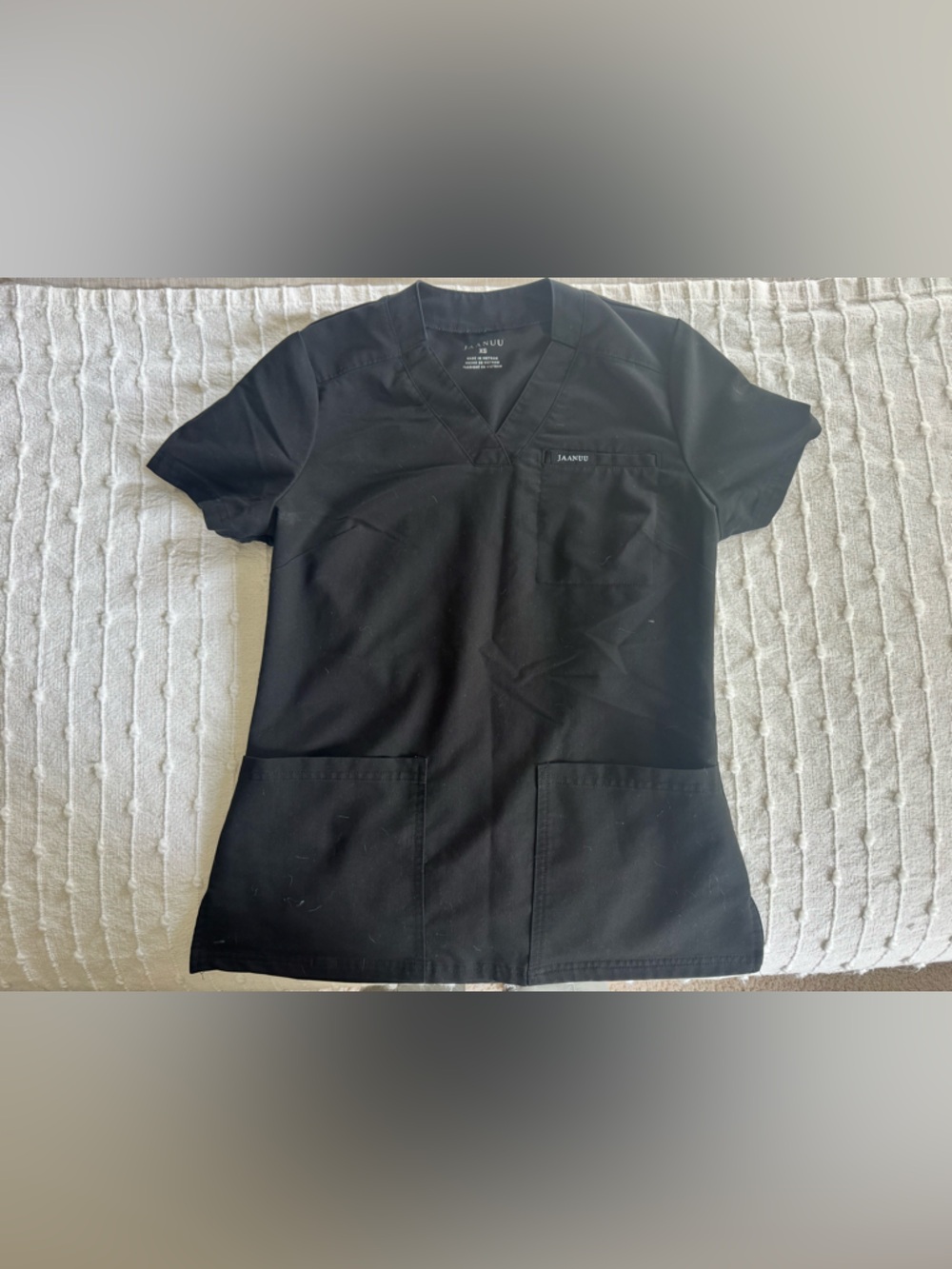 Jaanuu black medical scrub top size xs with pockets